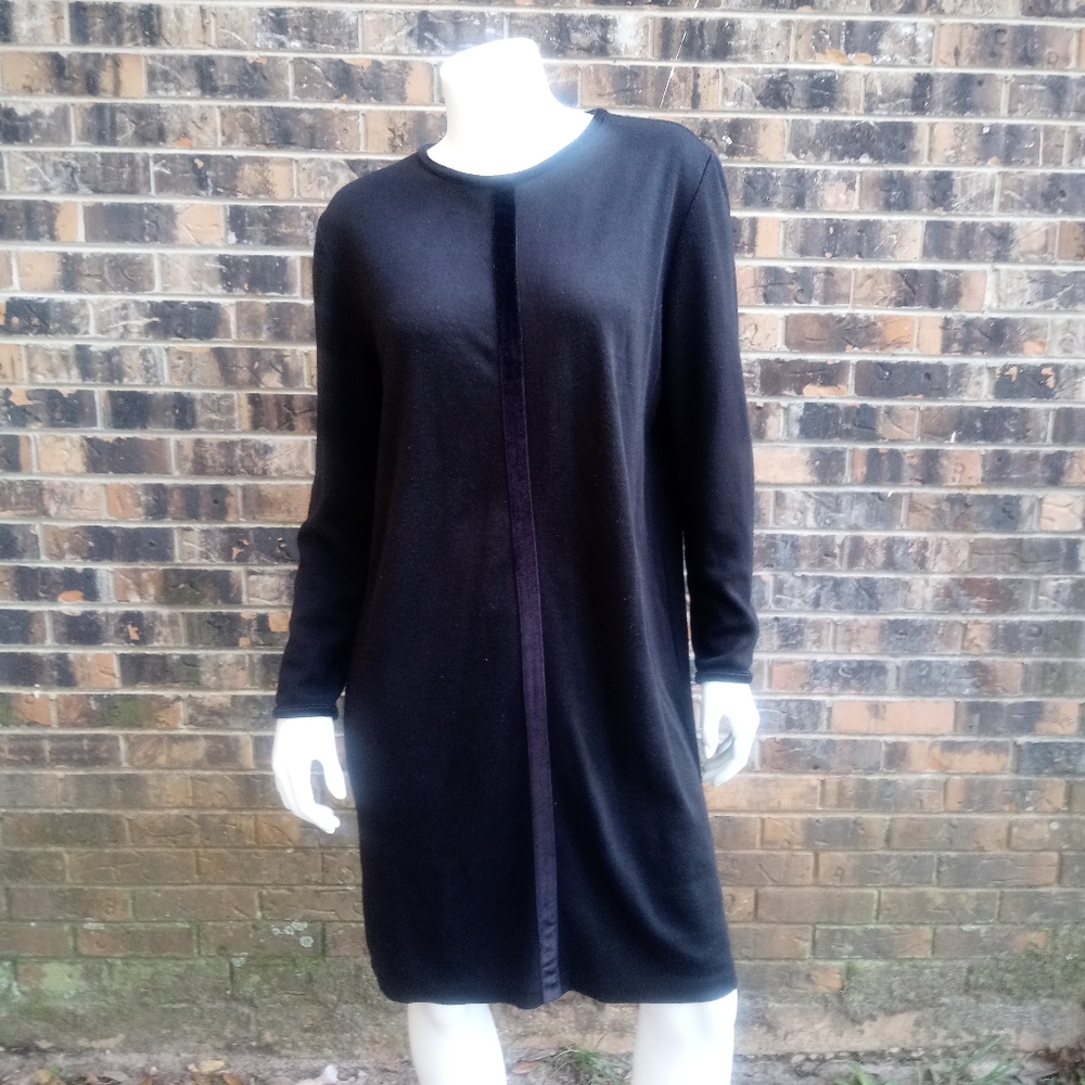 Lemmie black long sleeve night grown